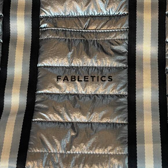 NWOT Fabletics Large Quilted Tote Gym Bag Metallic Gunmetal - Picture 5 of 13